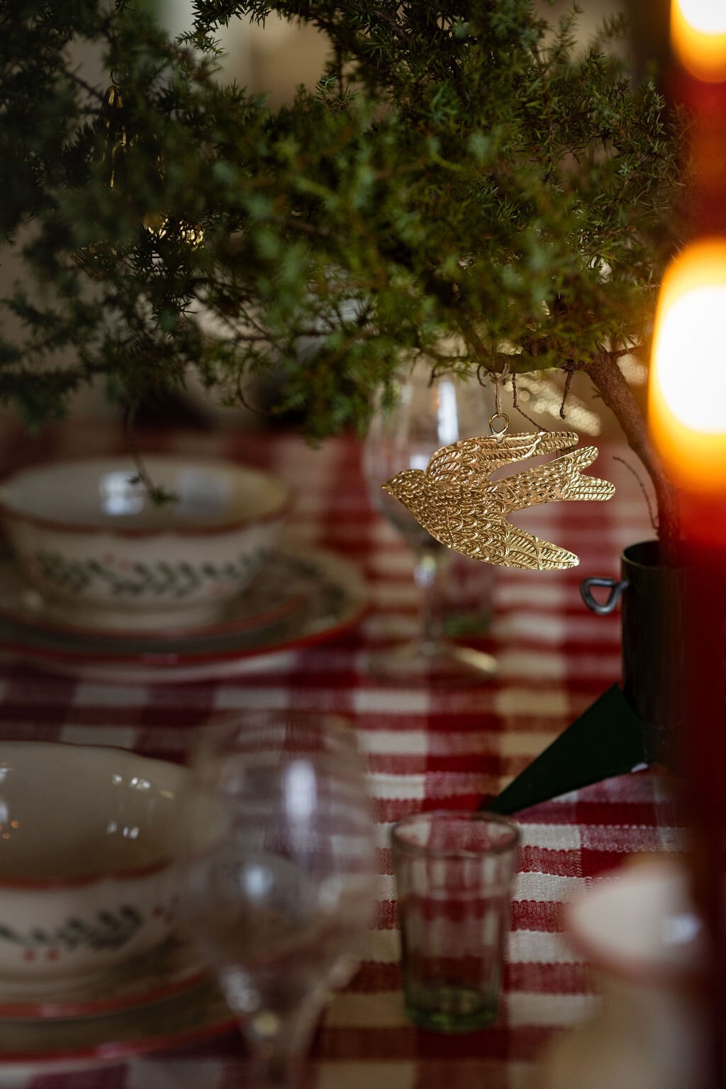 Dekorationshänge Svala Mässing