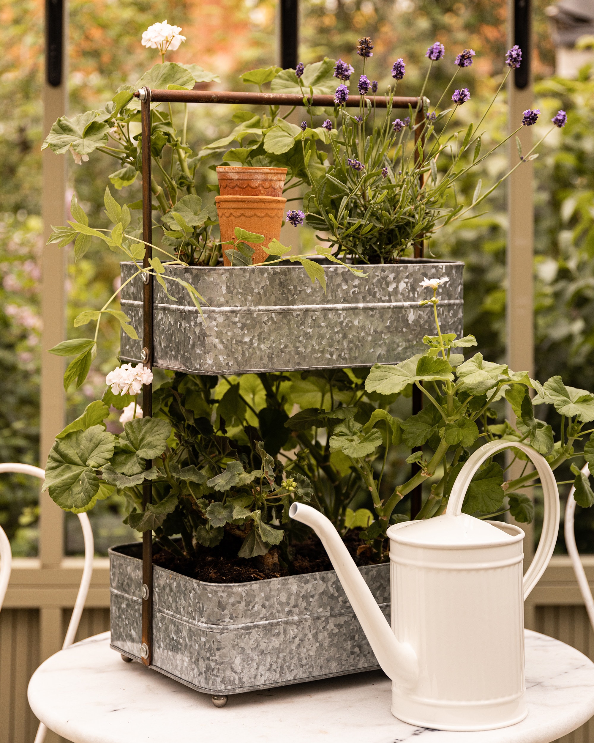 Storage Trays on Stand Zinc/Rust