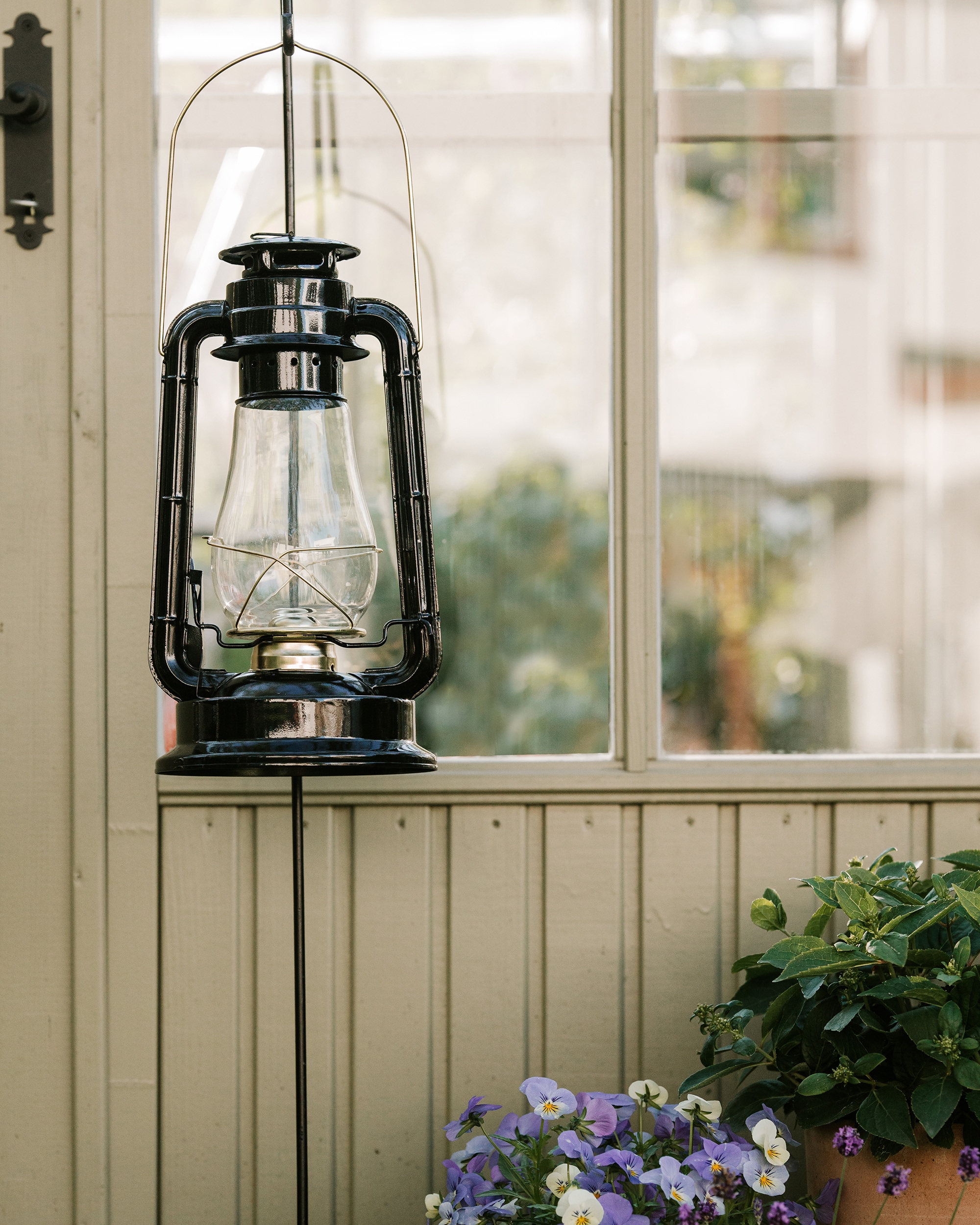 Hurricane Lantern Black/Brass Large