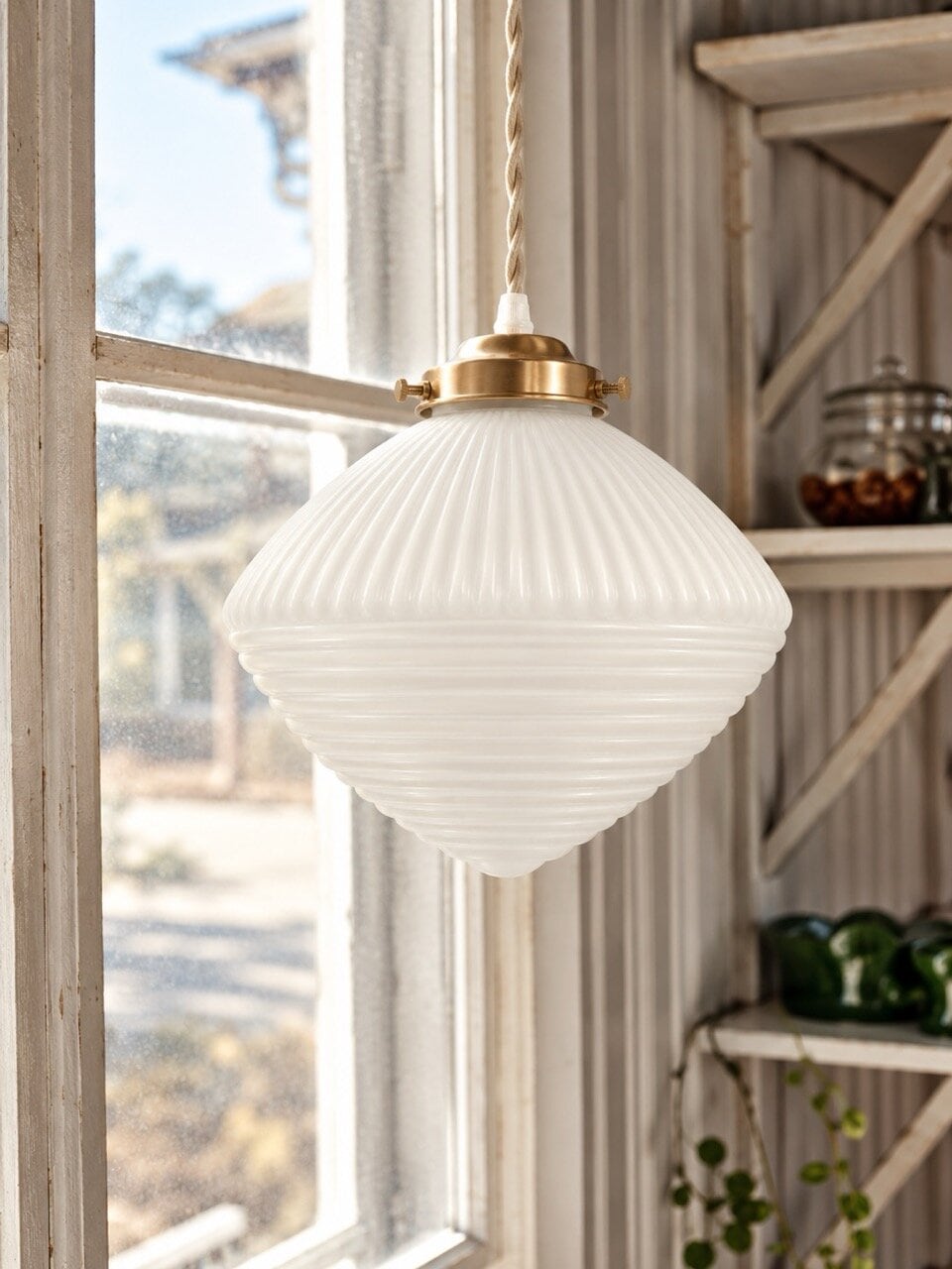 Pendant Lamp Alfred w. Twisted Cord Brass/Frost