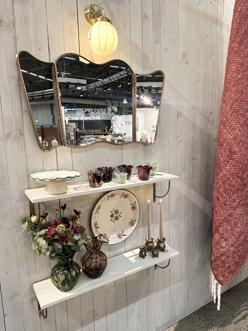 Tri-fold Mirror Jonna Antique Brass