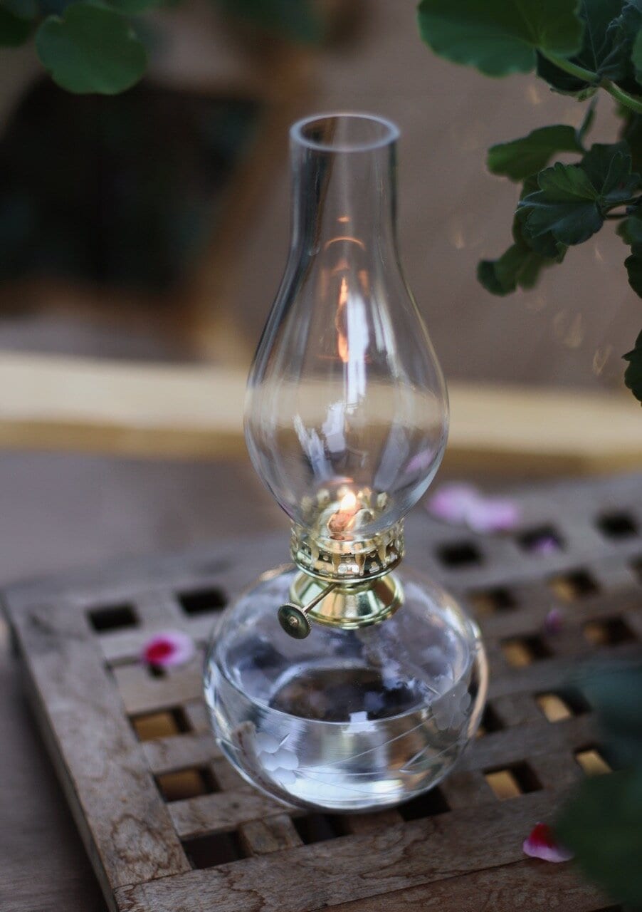 Kerosene Lamp Oval Leaf Brass