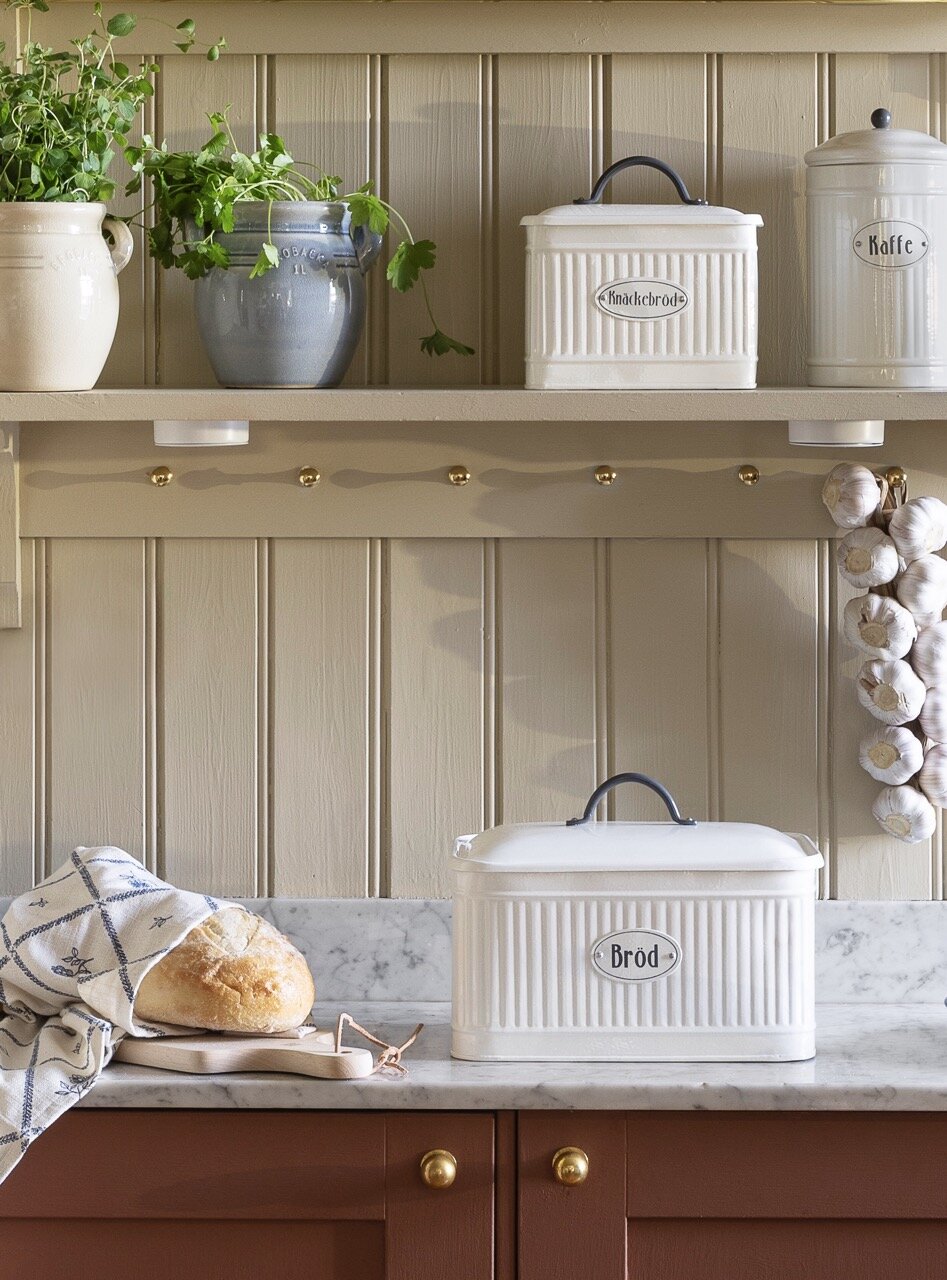 Tin Hugo Bröd White