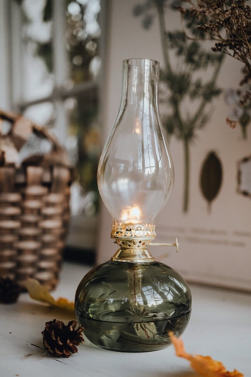 Kerosene Lamp Oval Flower Green/Brass