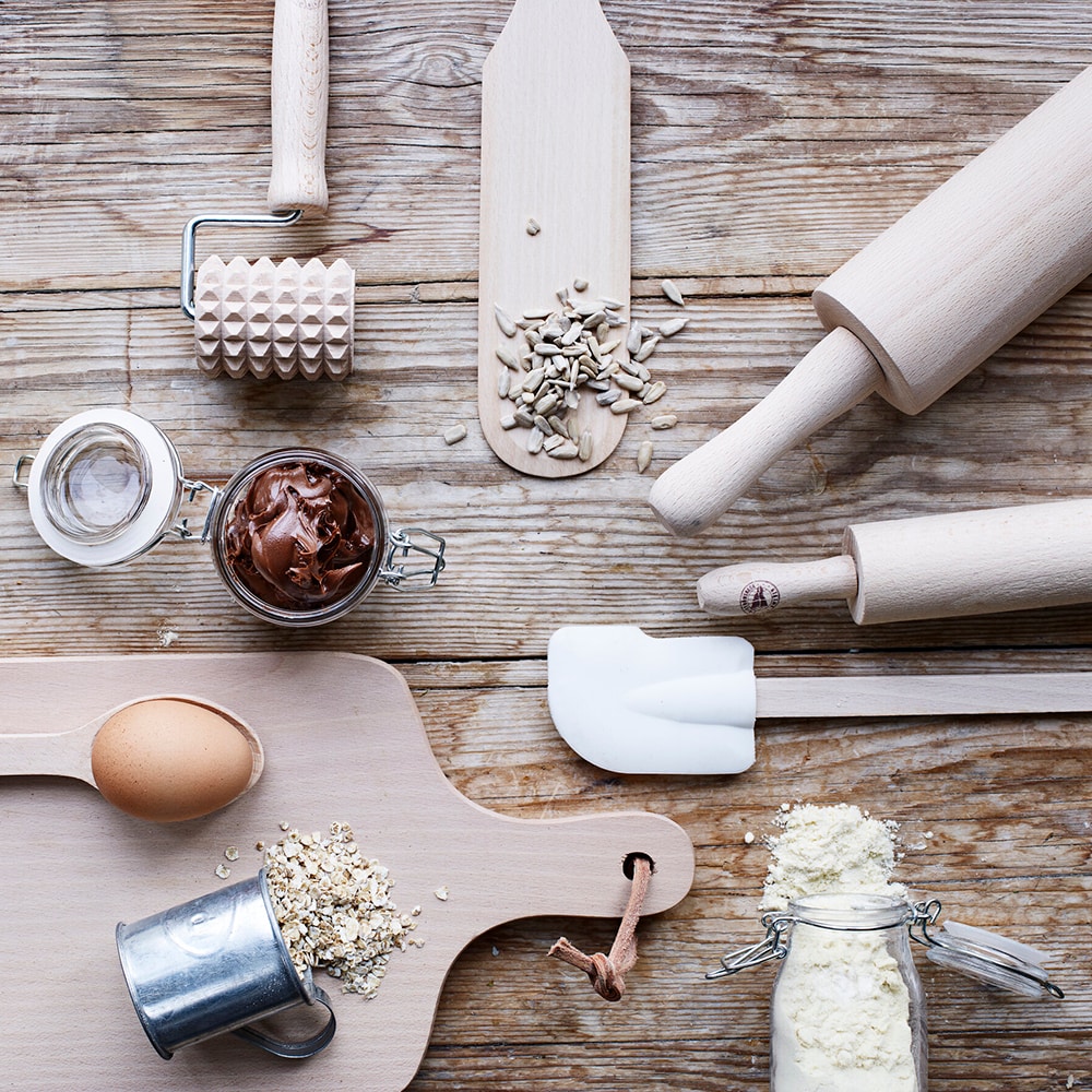 Cutting Board w. Leather Strap Medium