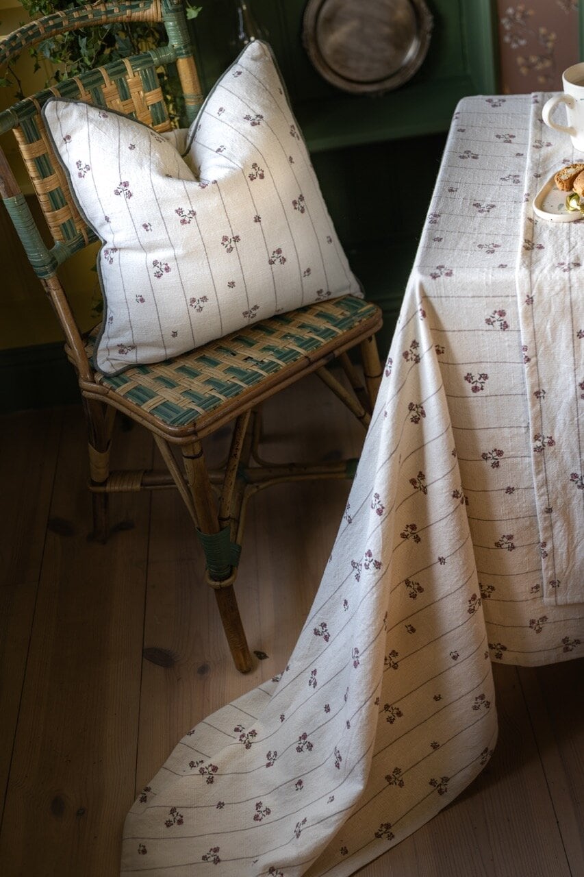 Table Cloth Tilda - White
