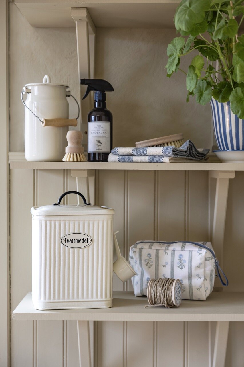 Tin Hugo Tvättmedel White