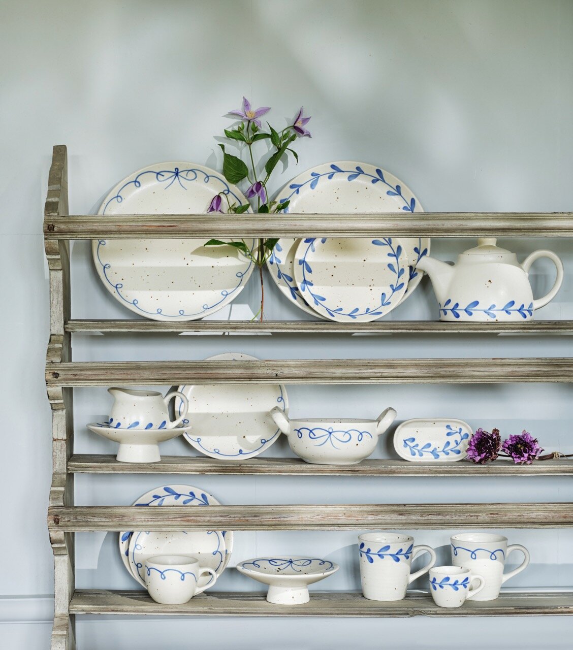 Tea Pot Viola Bow Blue